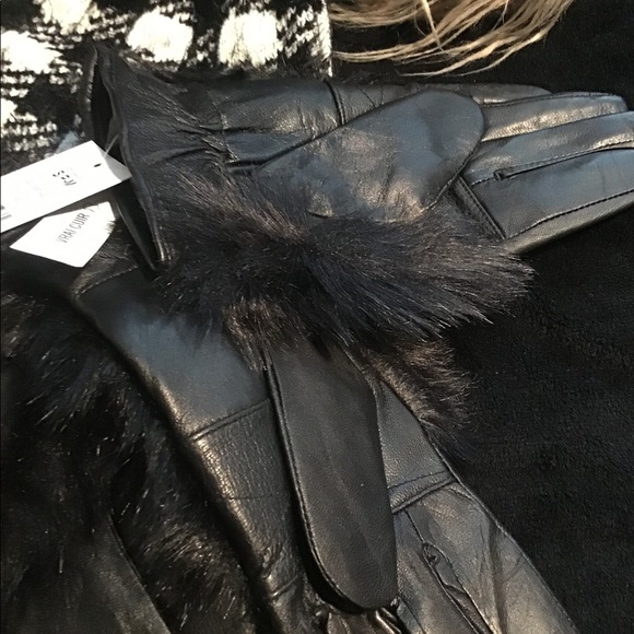 Beautiful black leather gloves never worn - Picture 8 of 16